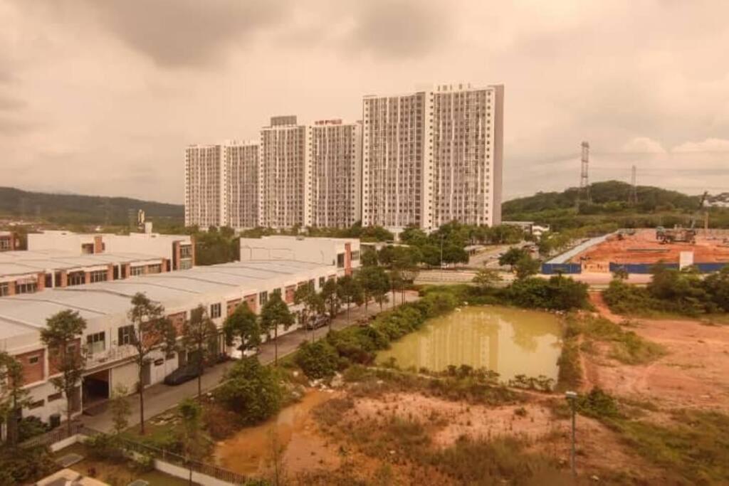 Hzb301-Selfcheck-In-Wi-Fi- Netflix- Parking- Pool-2 Bedroom- Klia, 7099 Sepang Exterior photo