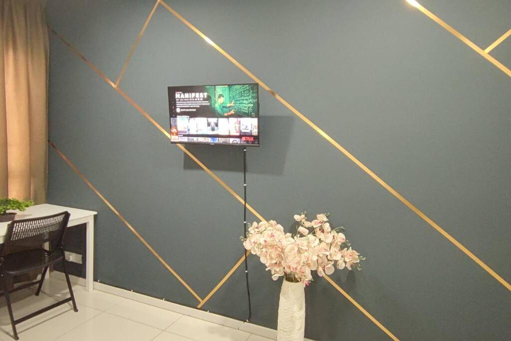 Hzb301-Selfcheck-In-Wi-Fi- Netflix- Parking- Pool-2 Bedroom- Klia, 7099 Sepang Exterior photo
